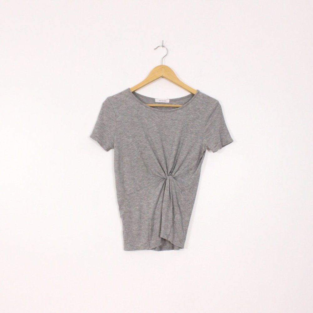 *Anistar Grey Ribbed Tie Top - Picture 3 of 5